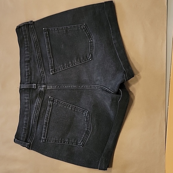 Old Navy Size 8 Washed Black Denim Mid Rise Cuffed Hem Shorts, Gently Used - Picture 2 of 12
